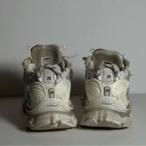 Balenciaga | Shoes | Balenciaga Runner Size 39 Made In Italy